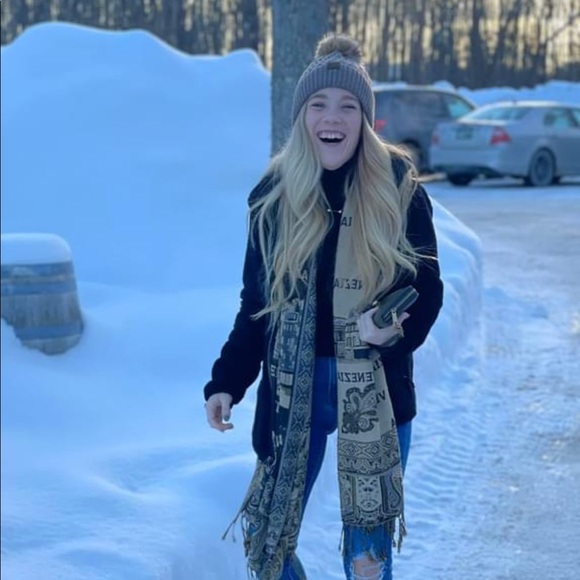 Hey, I’m Kaycee :) - Picture 1 of 1